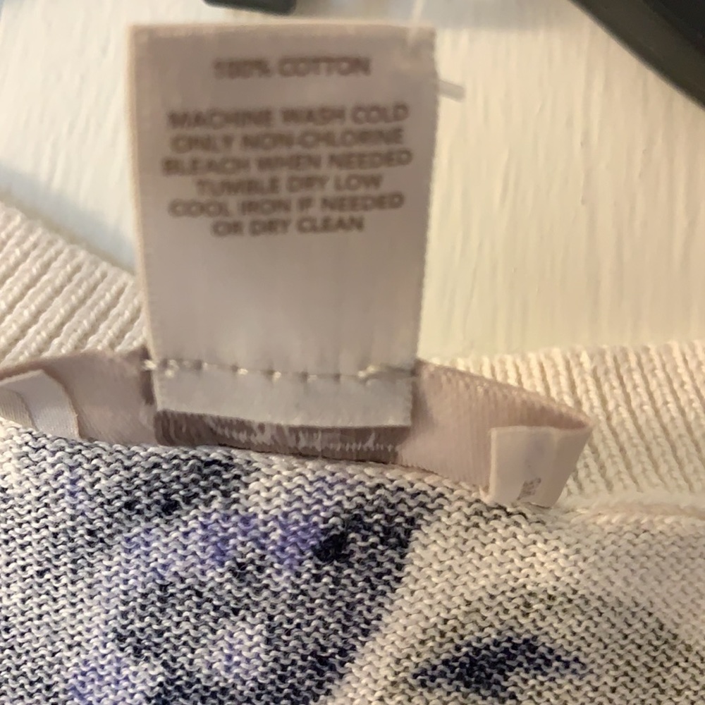 Ann Taylor Loft medium cotton crew. NWT!! - Picture 5 of 6